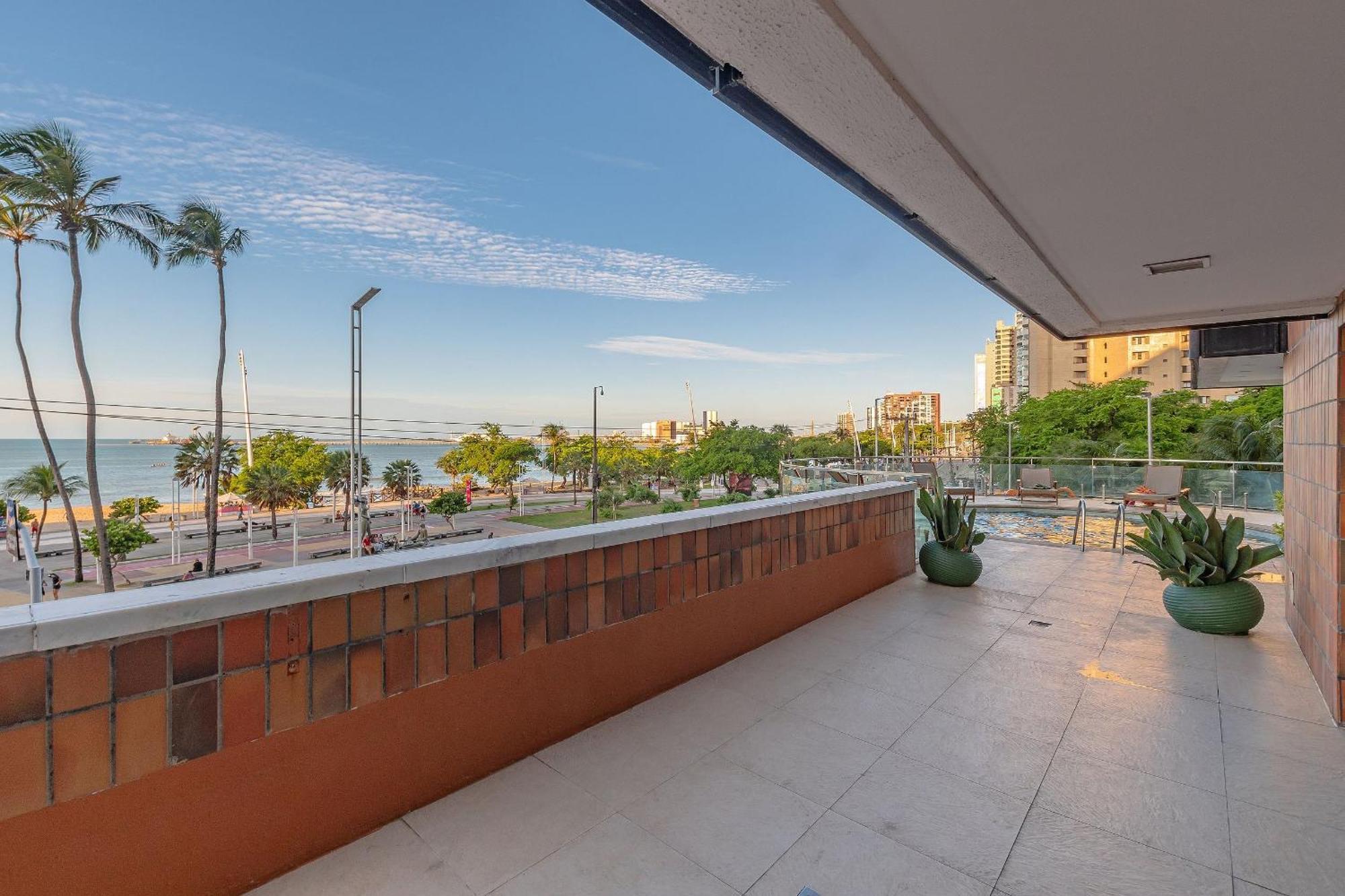 Iracema #103 - Beira Mar By Carpediem